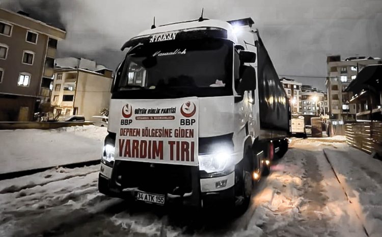 Yardım tırlarımız sizlerin desteğiyle bir bir yola çıkıyor.